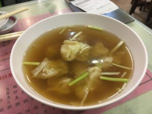 羅富記粥麺専家の鮮蝦雲吞（エビワンタン）32HK$