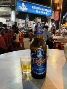 富生茶餐室(Restoran Foo San)のタイガー(Tiger Beer)大瓶19MYR