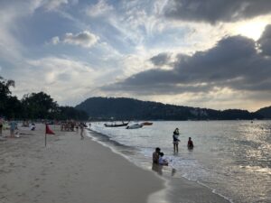夕方のパトンビーチ(Patong Beach)