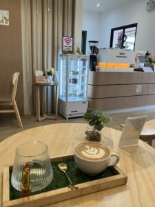 BEGIN Coffee Trangのカフェラテ54THB