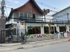 ヴァンビエン(Vang Vien)のA’Flora Café