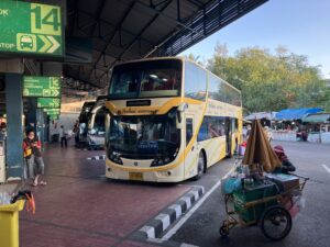 ウドーンターニー(Udon Thani)からチェンマイ(Chiang Mai) への夜行バス