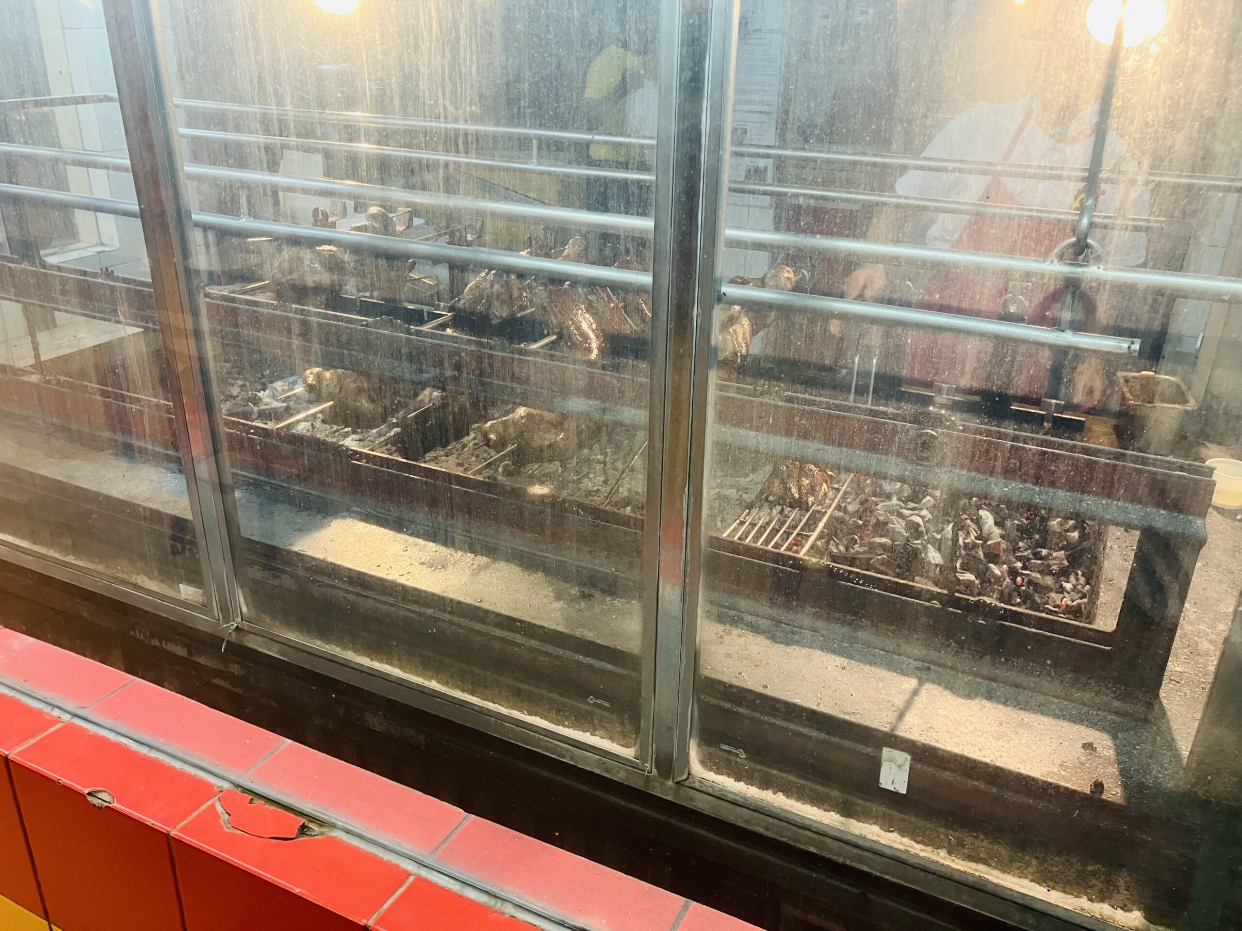 Andok’s(アンドックス)の炭火焼き場