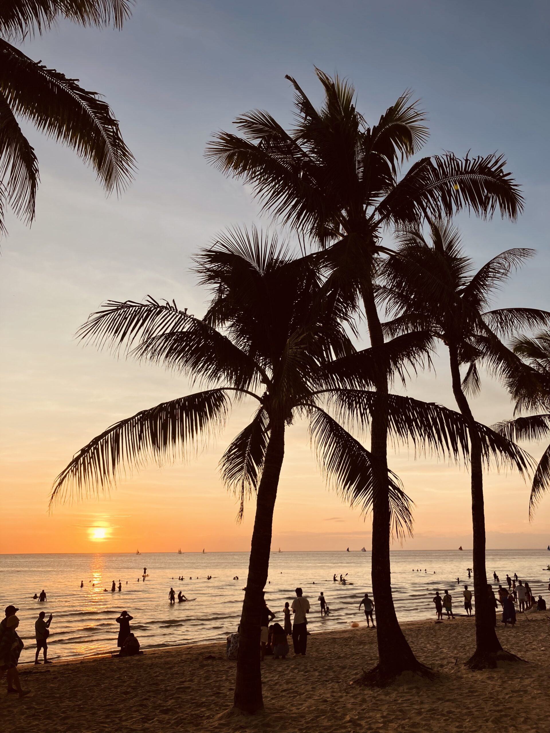 ボラカイ島 ホワイトビーチの夕焼け
