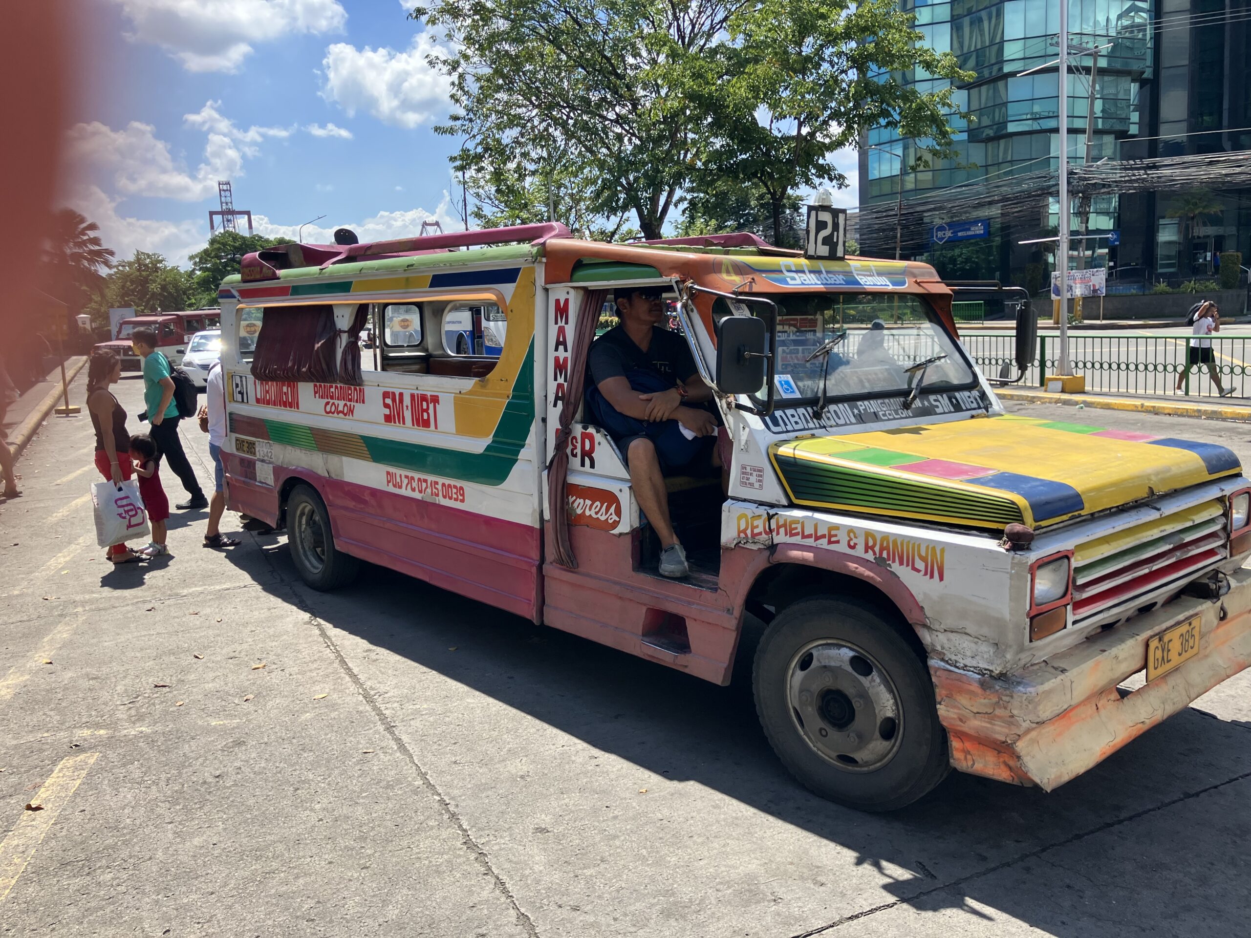 セブ(Cebu City)のジプニー