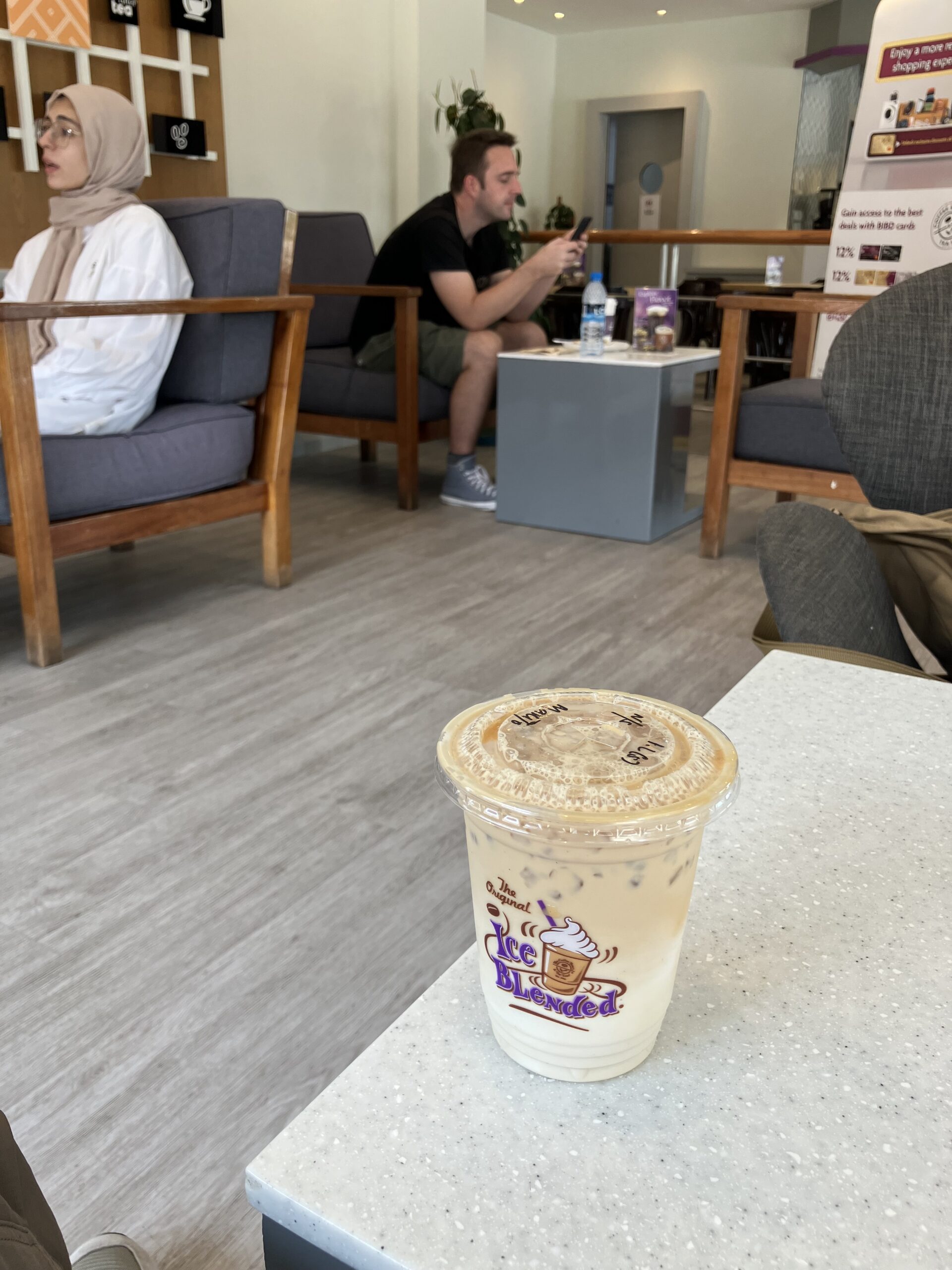 ザ・コーヒービーン & ティーリーフ(The Coffee Bean & Tea Leaf)のカフェラテ4.8BND