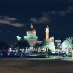 夜のスルタン・オマール・アリ・サイフディン・モスク(Masjid Omar ‘Ali Saifuddien)