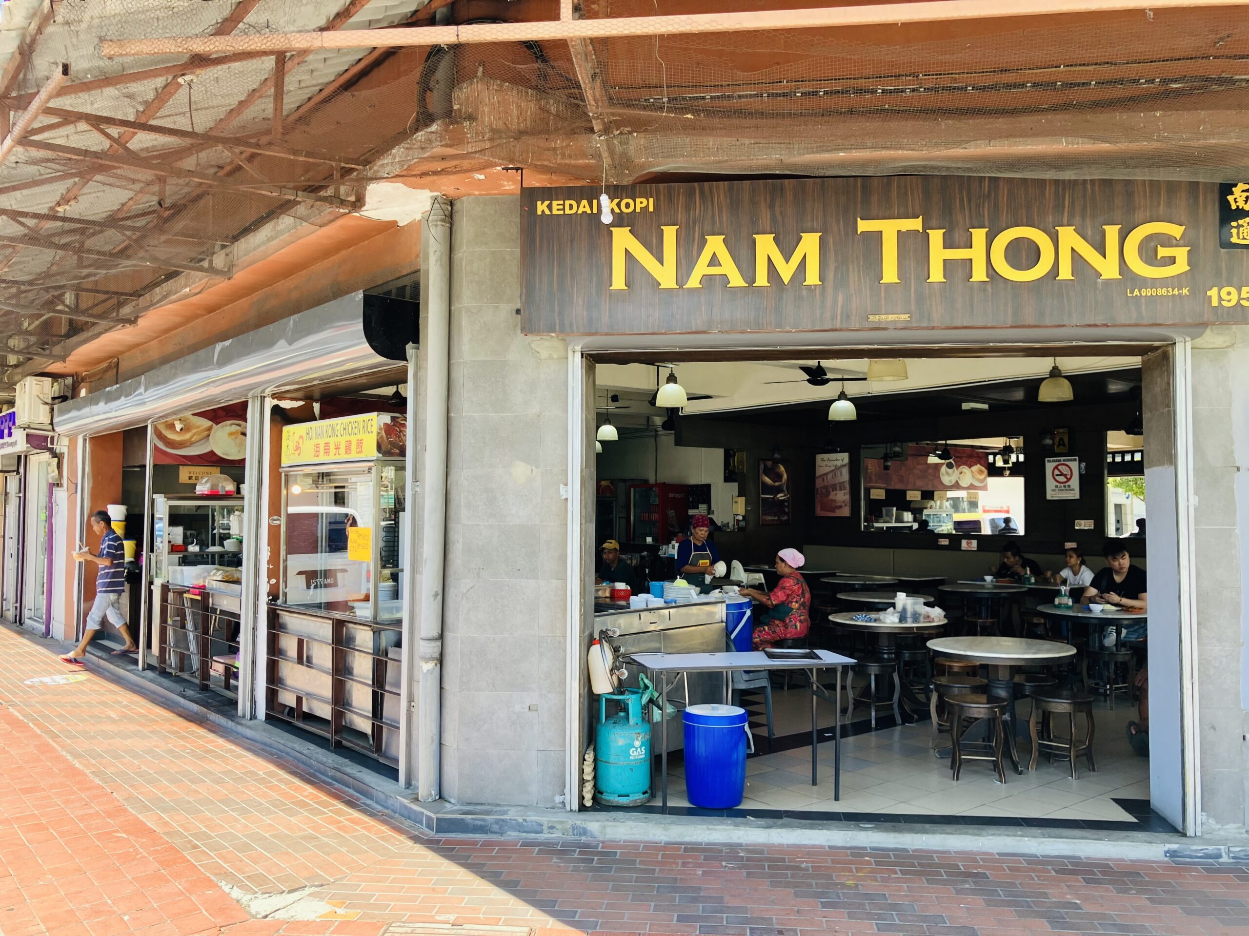 ラブアン島(Labuan)の南通茶屋(Kedai kopi Nam Thong)