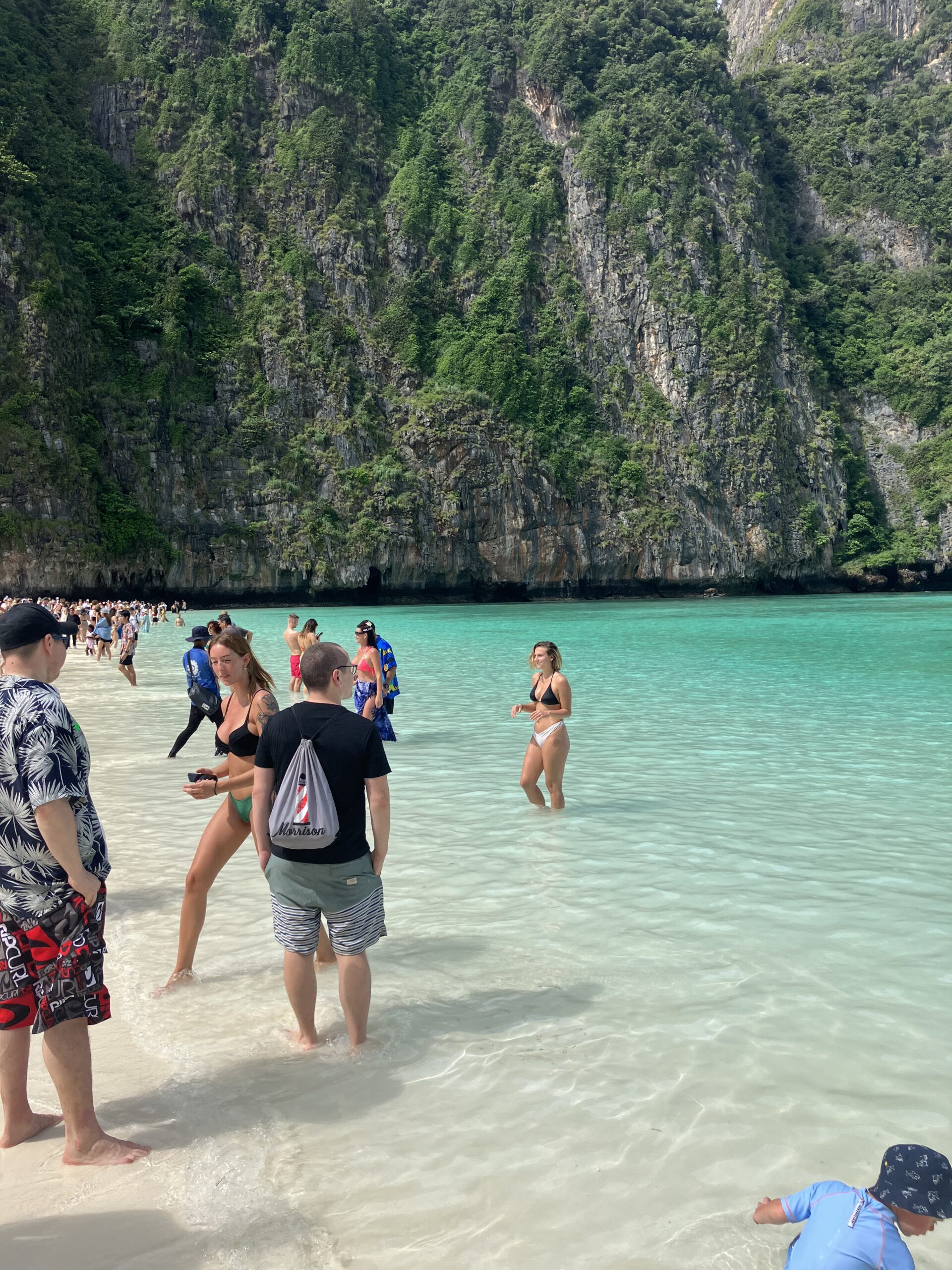 ピー ピー レイ島(Phi Phi Lay Island)のマヤ湾(Maya Bay)