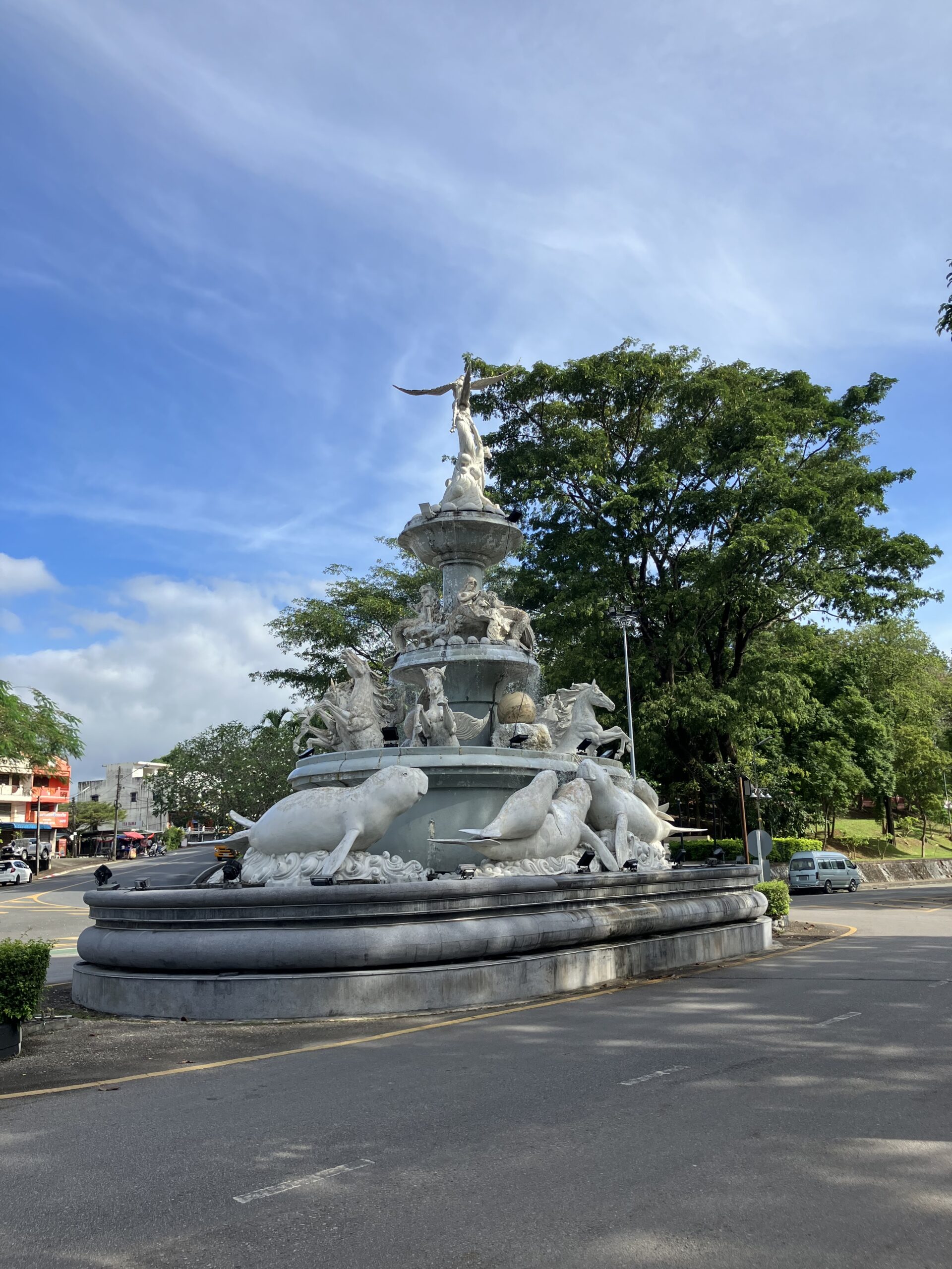 トラン(Trang)のジュゴンサークル(The Dugong Circle)