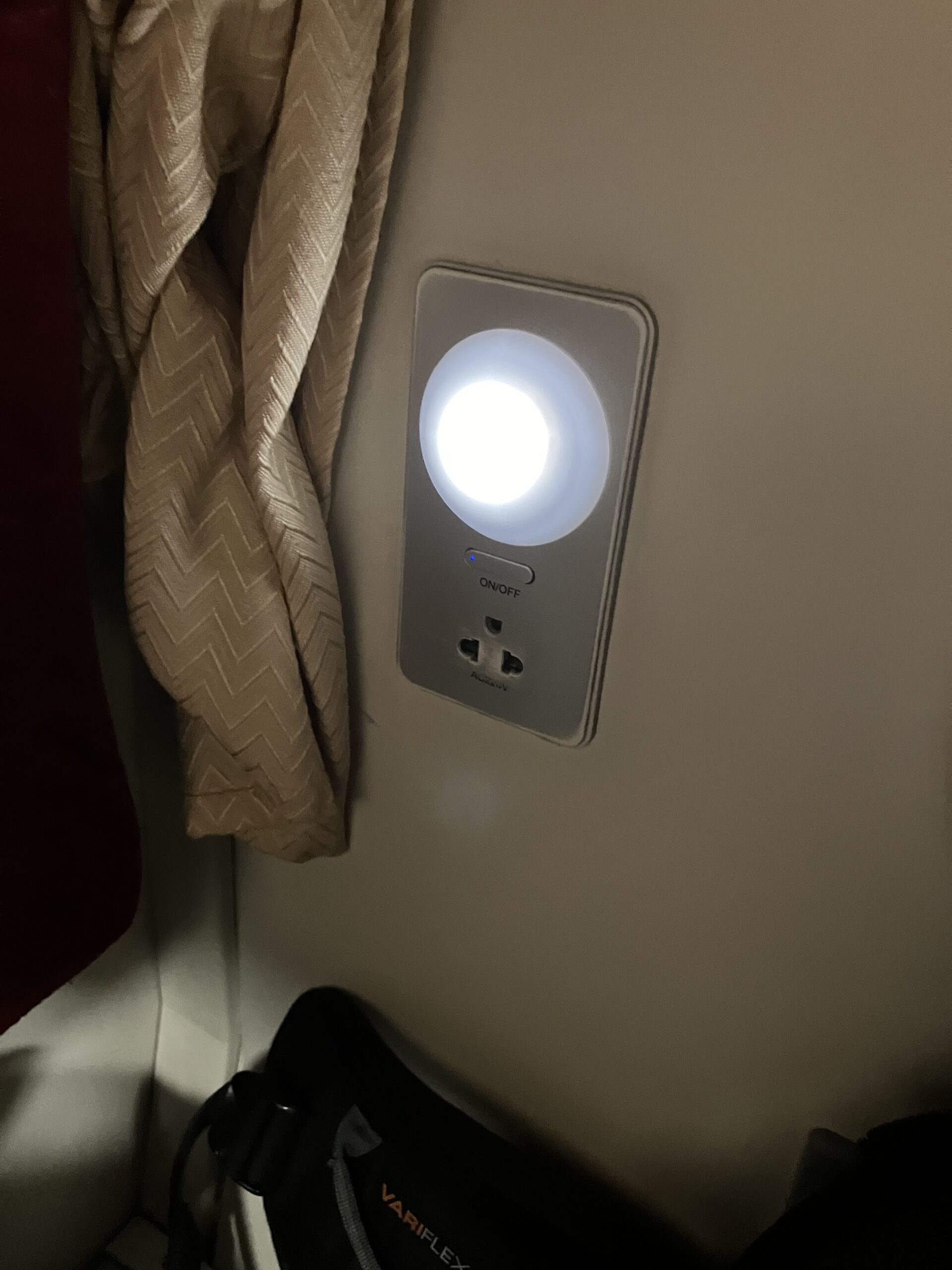 SPECIAL EXPRESS 25 Lowerの電源