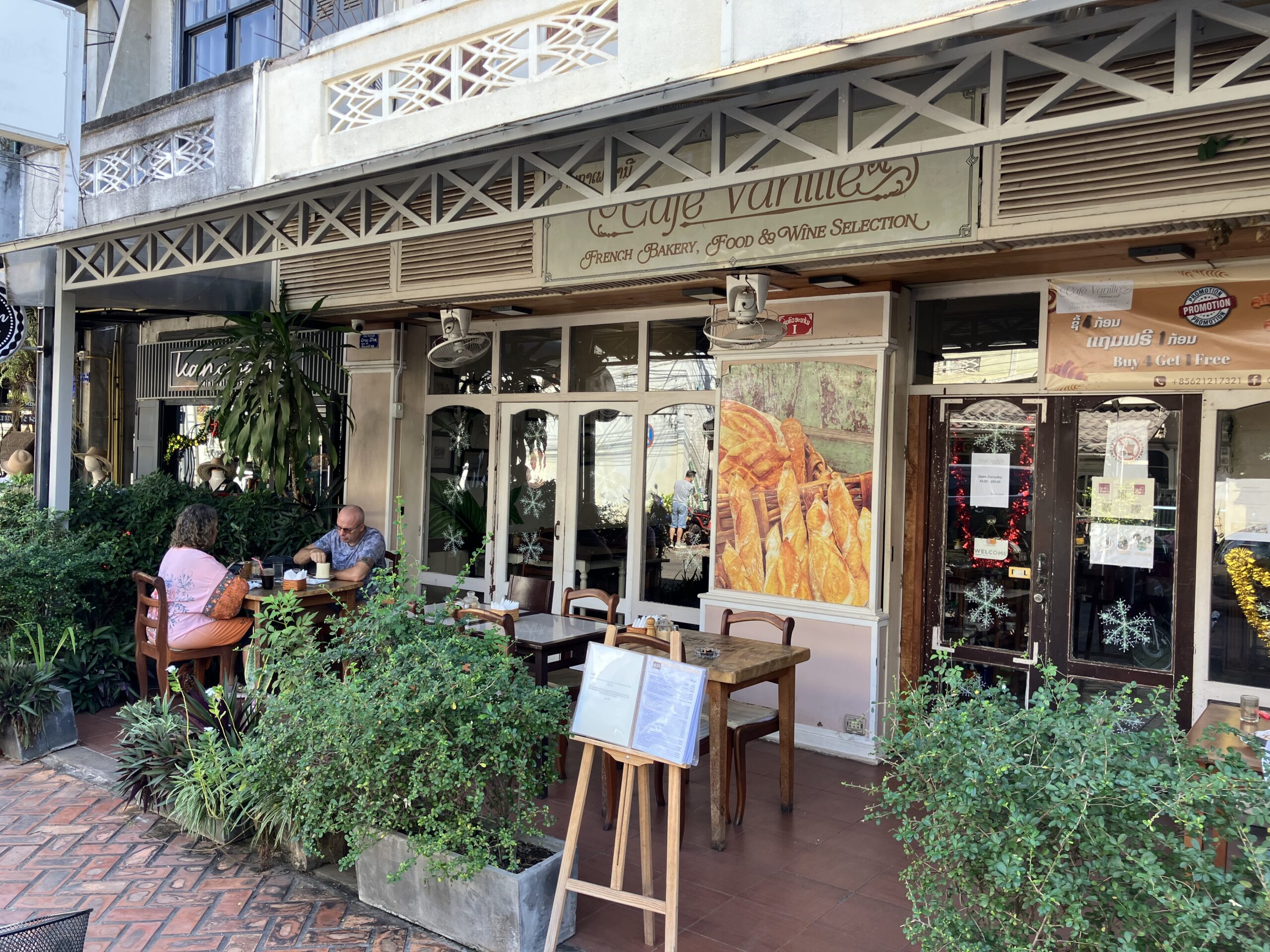 ビエンチャン(Vientiane)のCafé Vanille