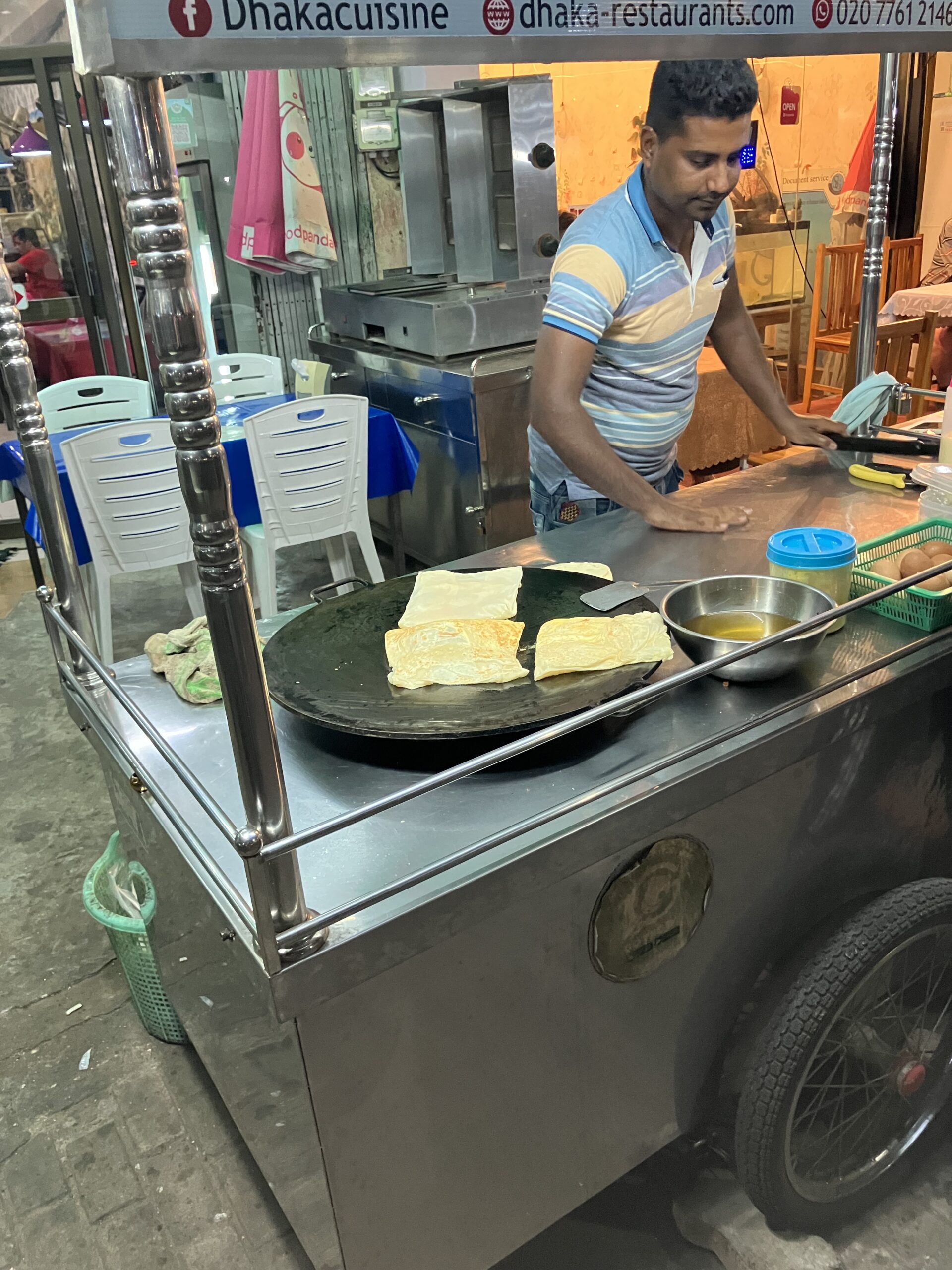 夜食のエッグチーズロティ30,000LAK