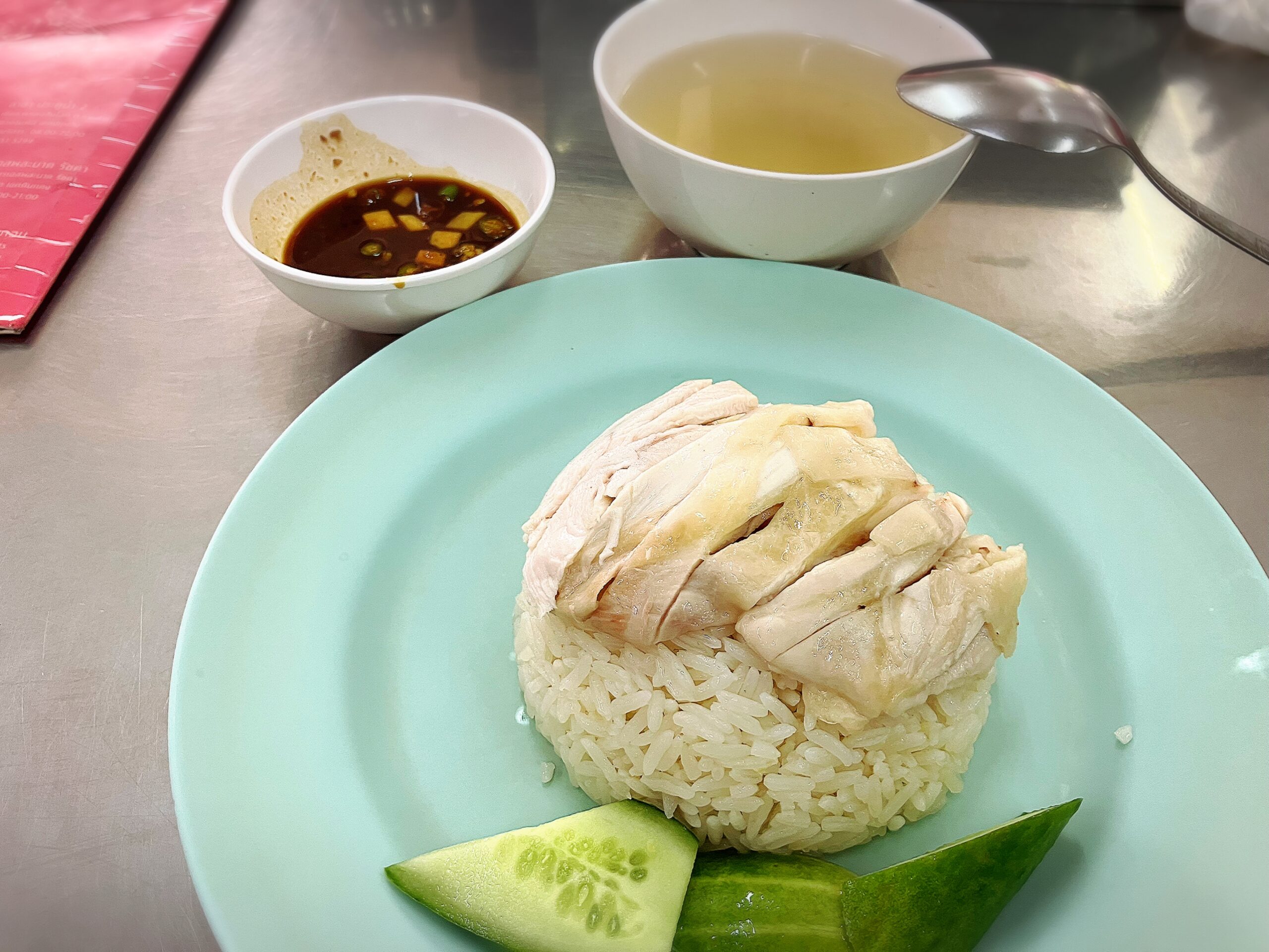 ラーン・ガイトーン・プラトゥーナム本店のカオマンガイ50THB