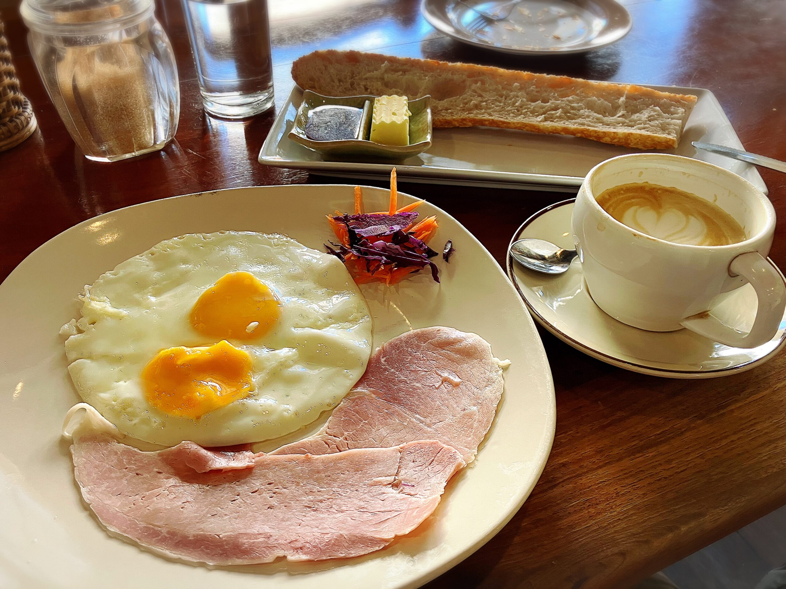 Café Vanilleのブレックファースト97,000LAK