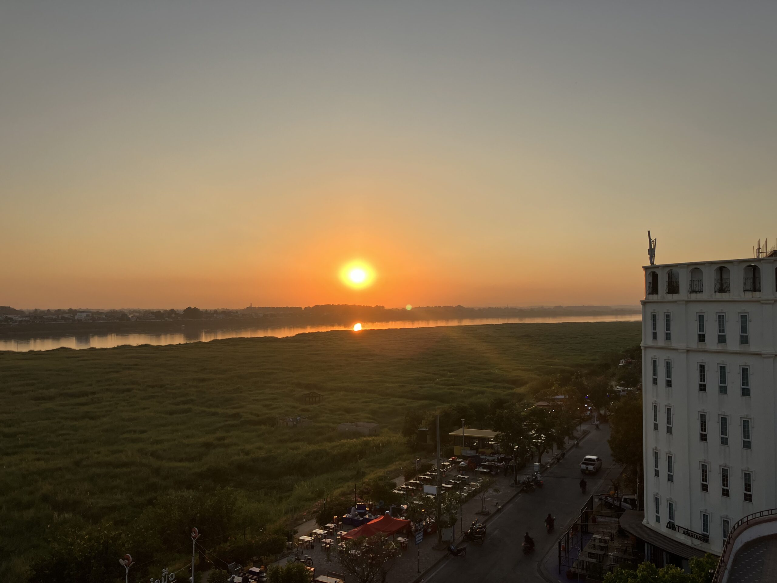 Majestic View Restaurantからの夕焼け