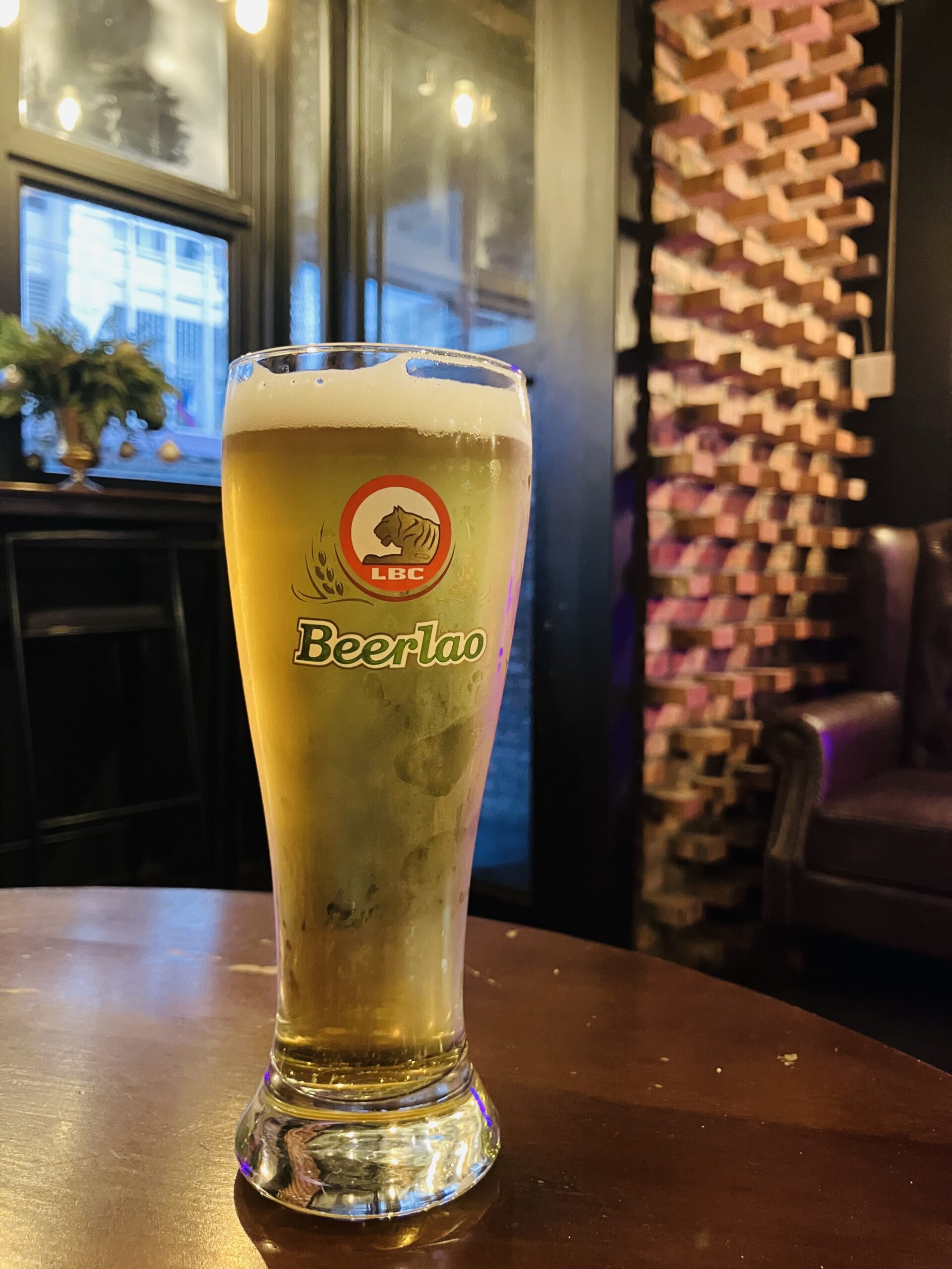 Man Cave Cafe Hostel BarのBeerLao生ビール7,000LAK