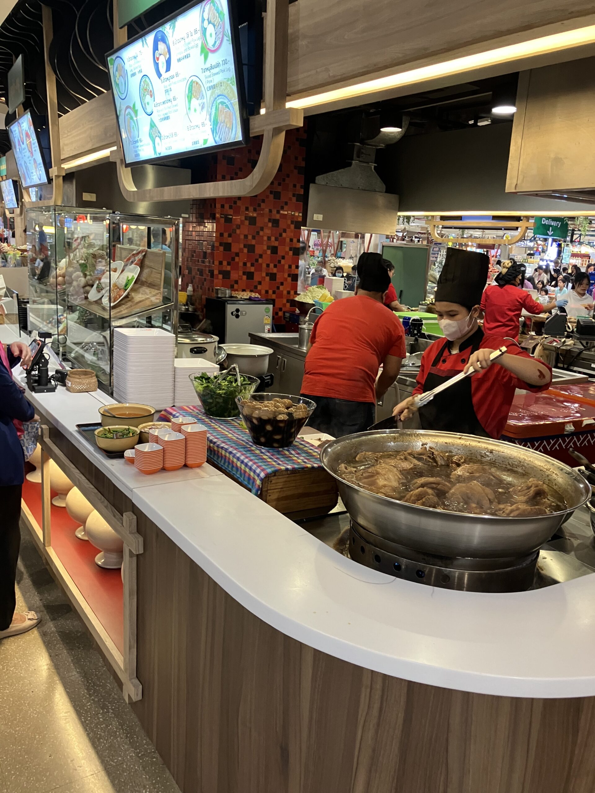 セントラルプラザ・ウドンターニーのフードコート