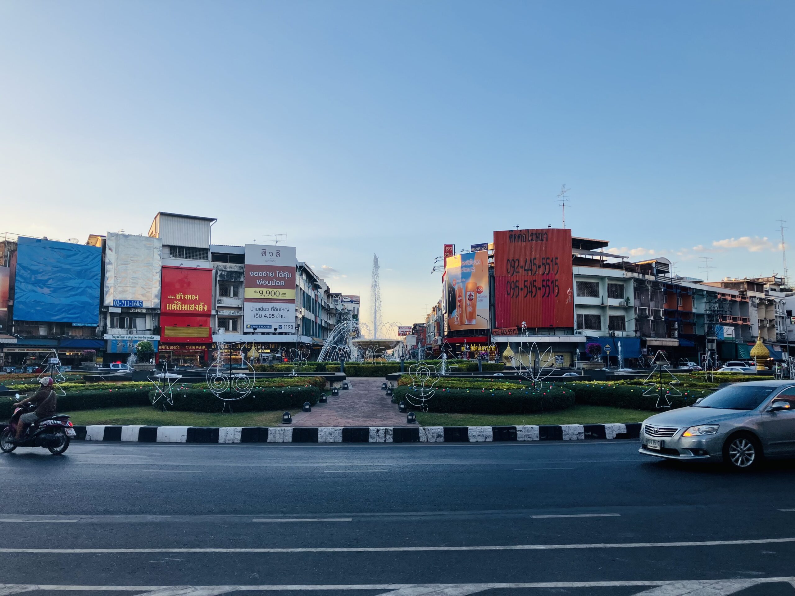 ウドンタニ(Udon Thani)の噴水ロータリー