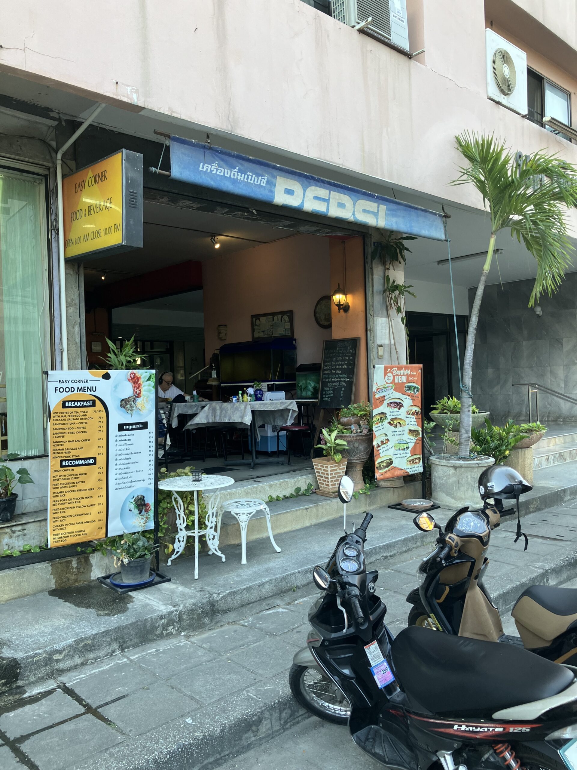 チェンマイ(Chiang Mai)のEasy Corner (Banh mi fusion CNX)