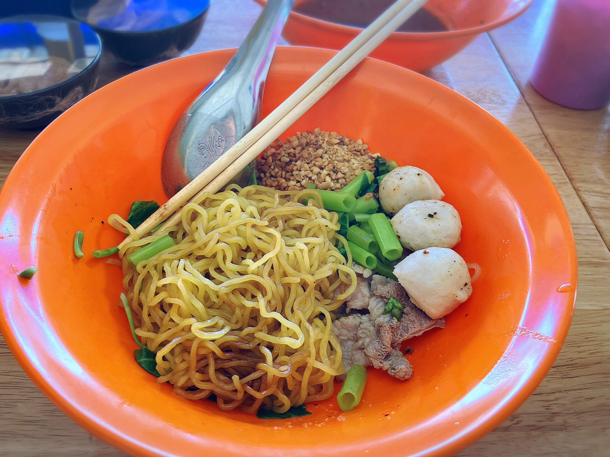 トンヌアボートヌードル(ทองนัวก๋วยเตี๋ยวเรือ)のバミーヘン40THB