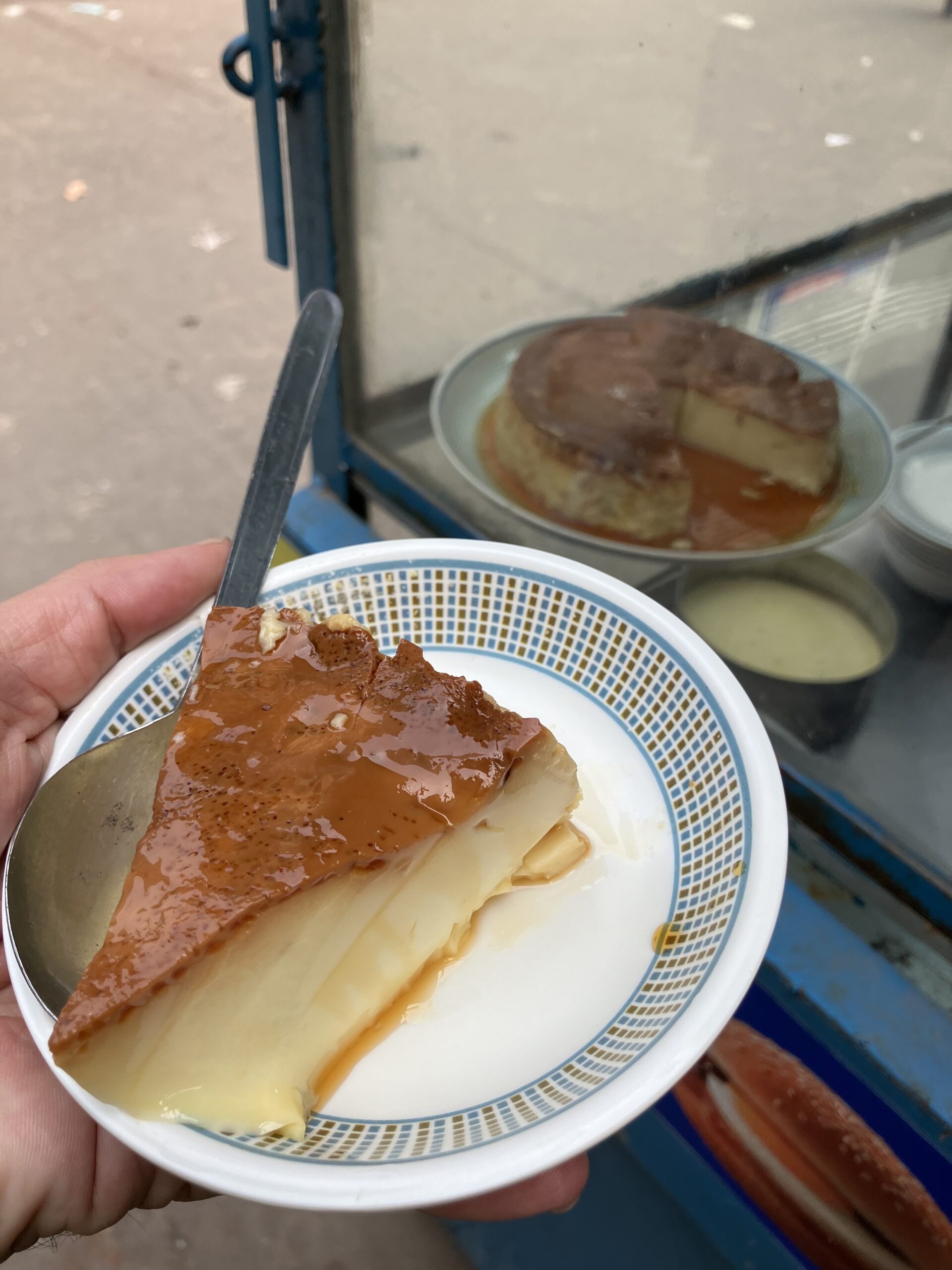 ダッカ(Dhaka)のプリン35BDT