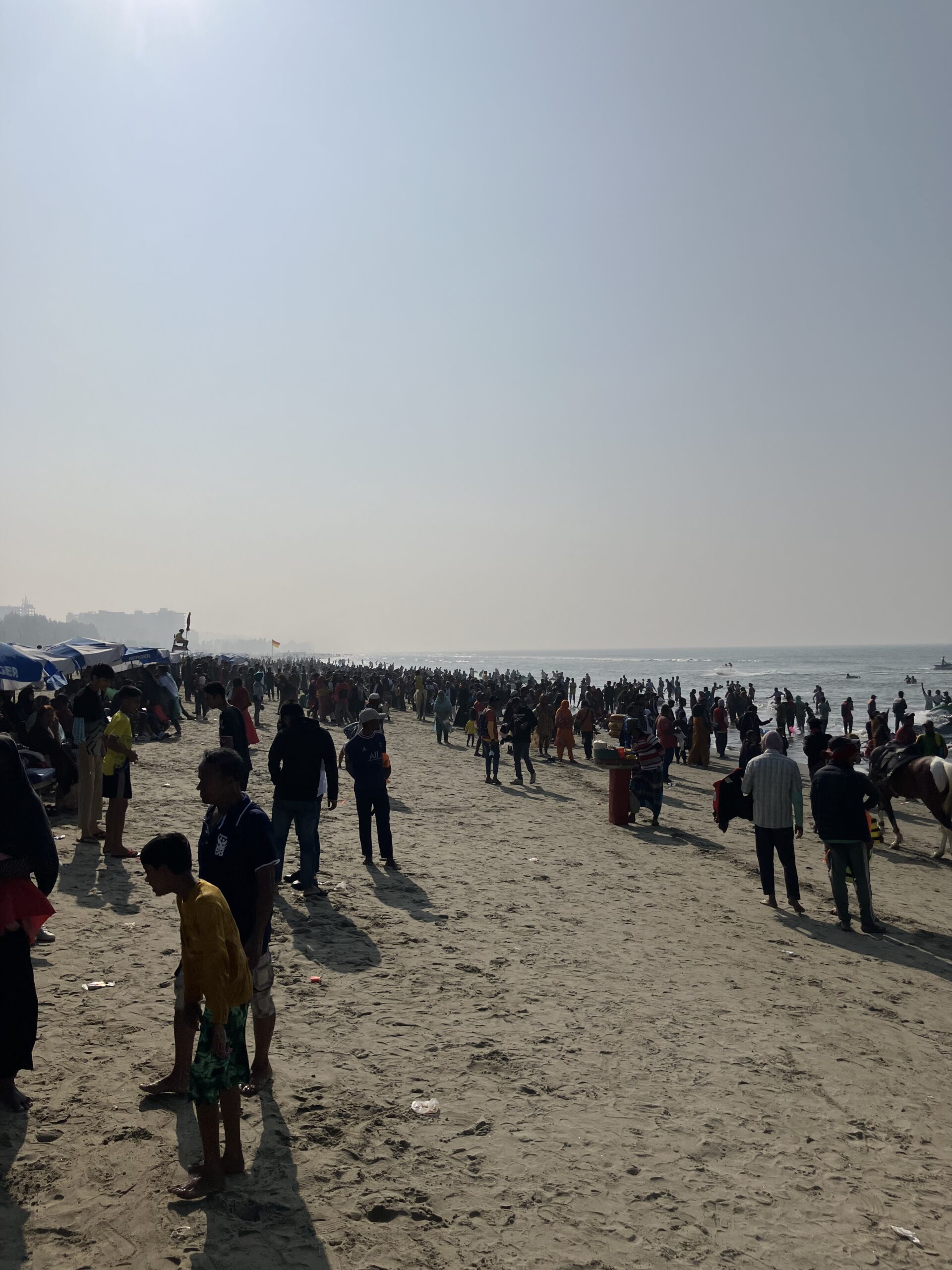 コックスバザール(Cox’s Bazar)の世界最長と言われてる砂浜