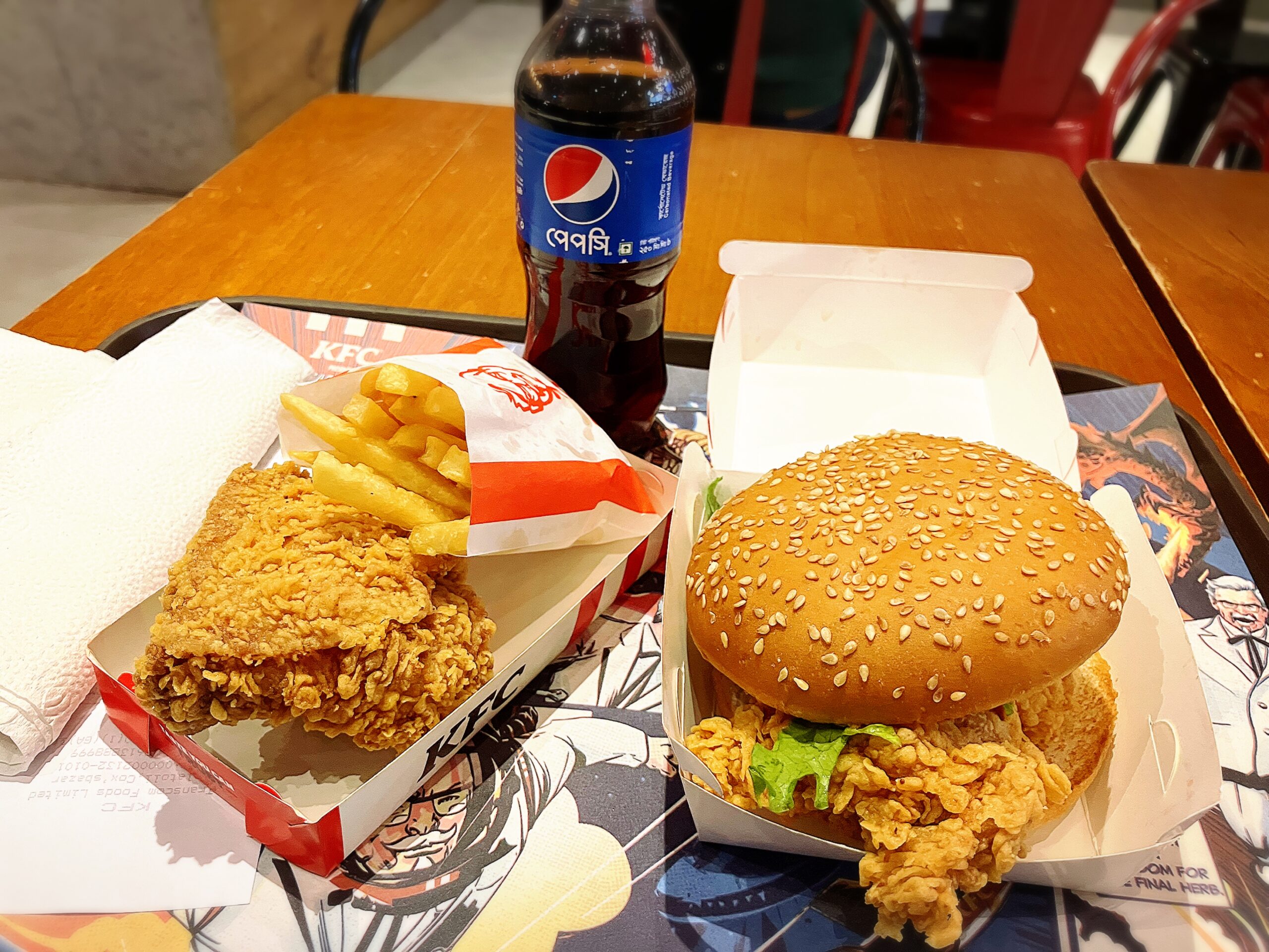 バングラデシュのKFCのZinger Fries Box499BDT