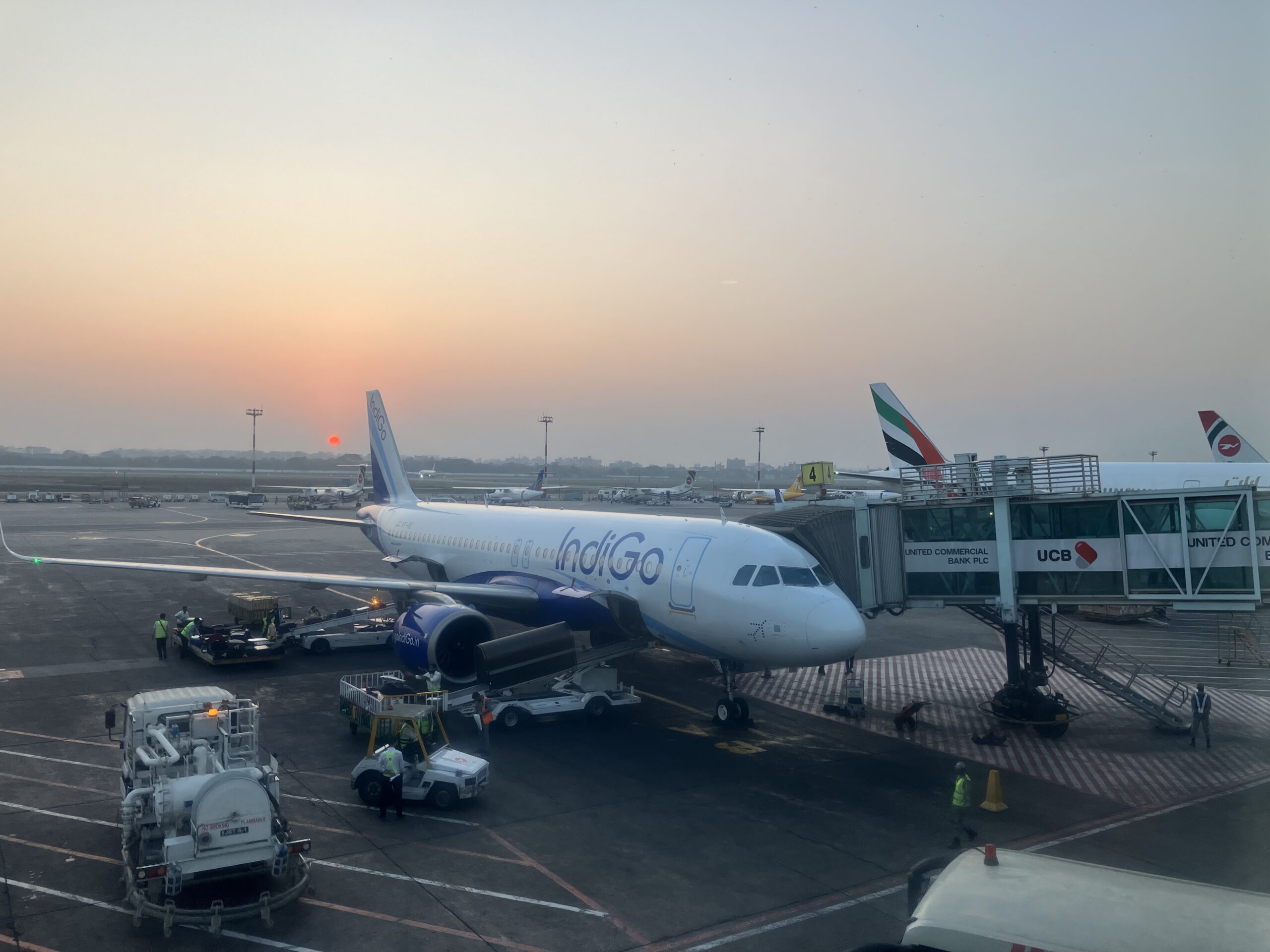 ダッカ(Dhaka)18時15分発チェンナイ(Chennai)行IndiGo 6E1114便