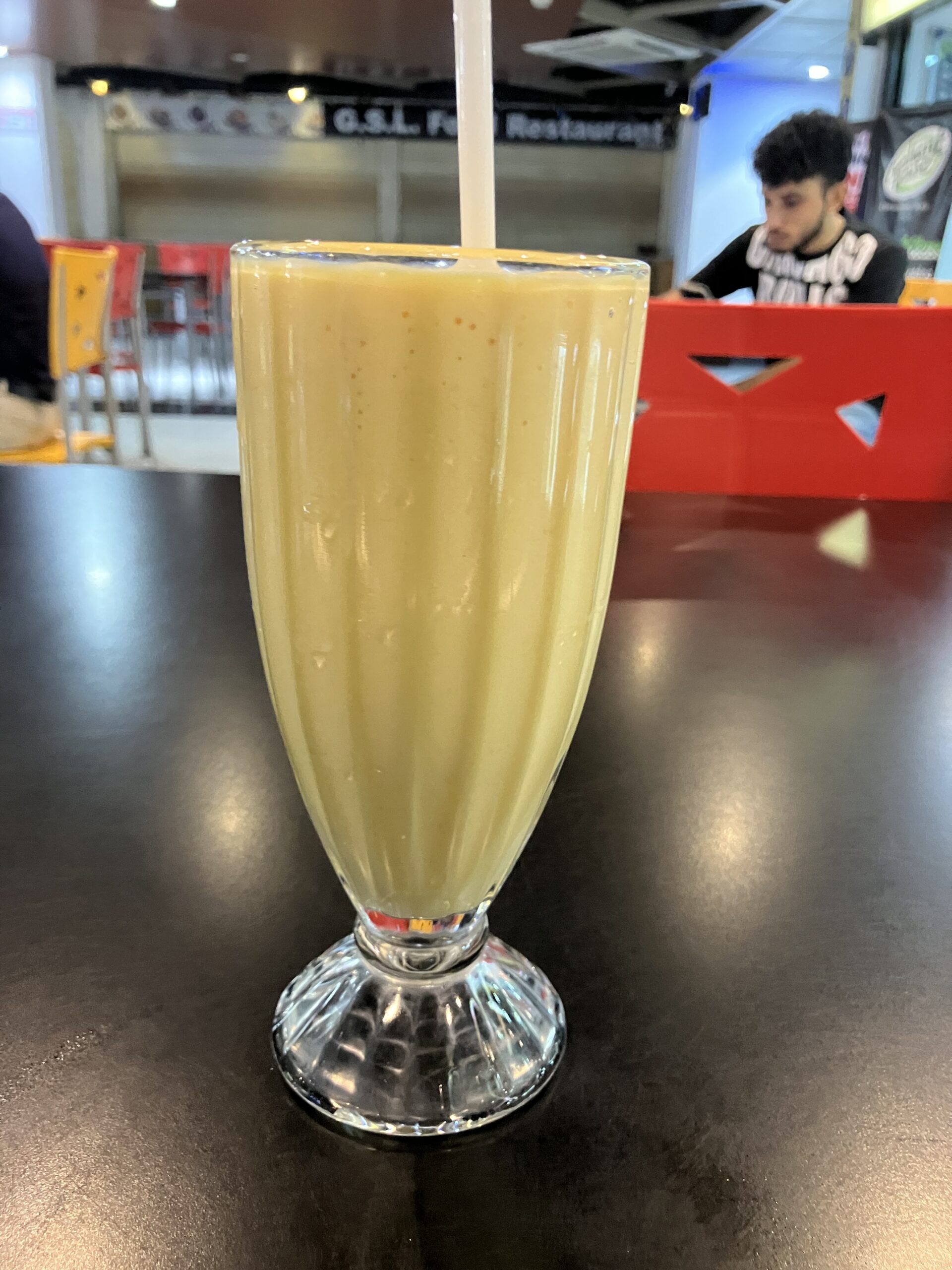 Liberty Plazaの地下のフードコートのマンゴースムージー630SLR